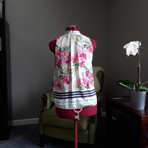 Elizabeth and James silk top - Picture 3 of 6